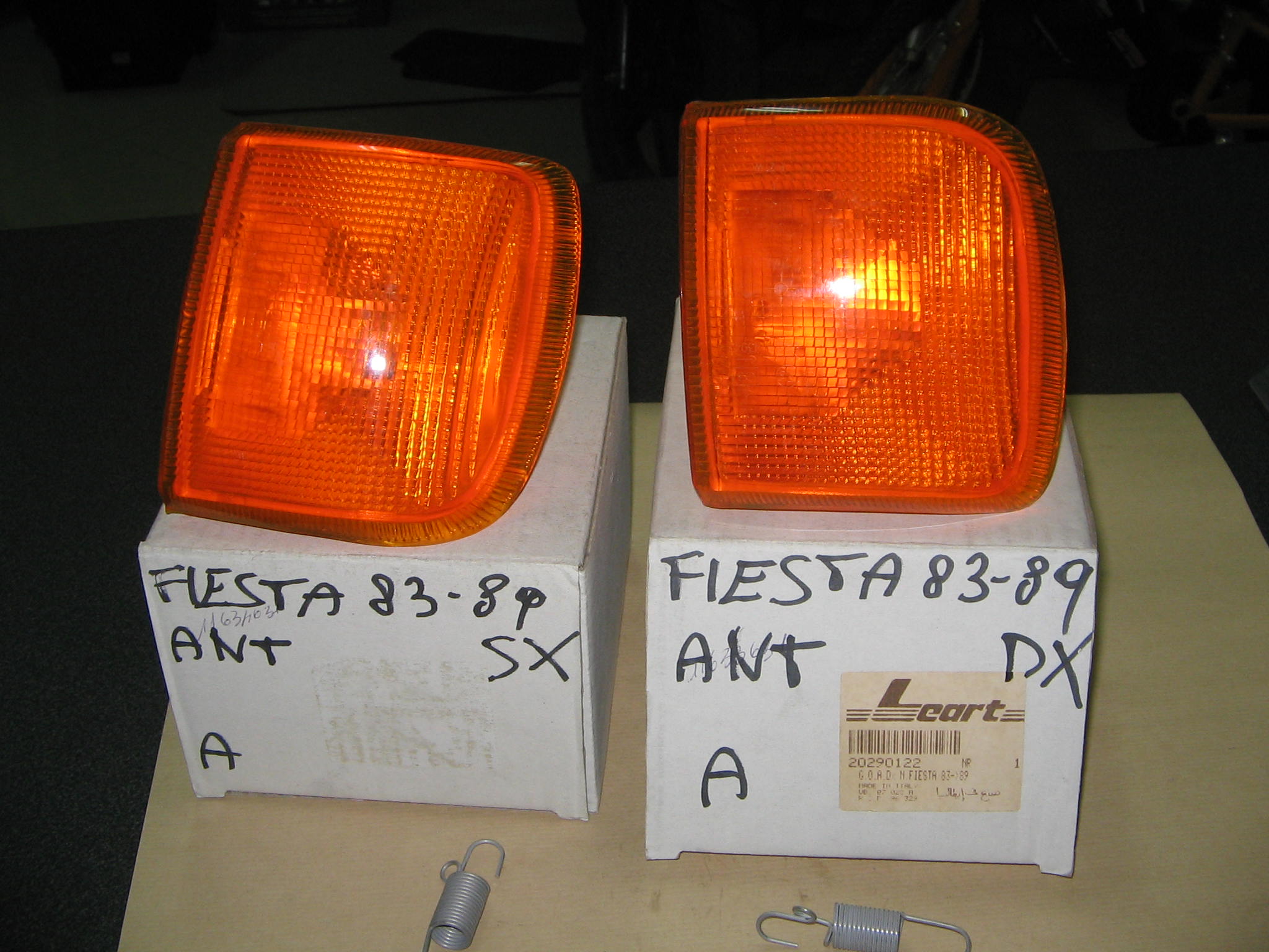 FORD FIESTA COPPIA FANALINI N. 20889